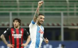 Diwarnai Kartu Merah, AC Milan Dipermalukan Napoli di San Siro