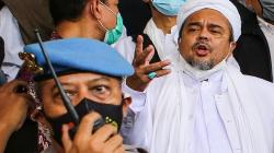 Sidang Perdana Hari Ini, Habib Rizieq Bakal Didampingi 20 Pengacara<