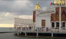 Masjid Terapung Samudra Ilahi di Pesisir Selatan Ramai Dikunjungi Wisatawan