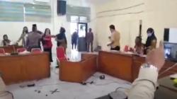 Rapat DPRD Kota Tanjungbalai dengan Dinsos-Dinkes Berakhir Ricuh, Anggota Dewan Banting Meja