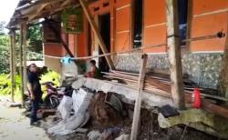 Tanah Bergerak di Lebak Rusak Ratusan Rumah, Warga Terpaksa Tidur di Tenda