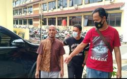 4 Fakta Pria Palembang Bakar Mushola dan Alat Sholat, Nomor 1 Bikin Geli<
