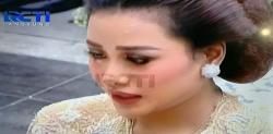 Anang Hermansyah Menangis dan Cium Aurel di Acara Siraman: Jadilah Istri yang Baik