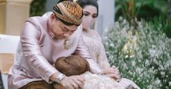 Anang dan Ashanty Jualan Es Dawet di Acara Siraman Aurel, Ternyata Ini Maknanya