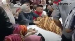 Video Bupati Kolaka Timur Meninggal saat Bermain Bola