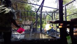 Diduga Korsleting Listrik, Rumah Warga di Pangandaran Ludes Terbakar<