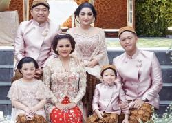 Asisten Ashanty Tanggapi Kritik Netizen Soal Baju Seragam Keluarga Anang Hermansyah   