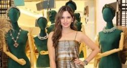 Kakak Positif Covid-19, Nia Ramadhani Langsung Tes PCR