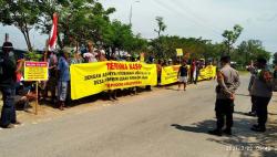 Hari Air Sedunia 2021, Puluhan Aktivis Gelar Aksi Ruwatan Bumi Blora 