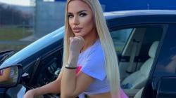 Asal Mau Diajak Novak Djokovic Tidur, Model Seksi Ini Dapat Rp1 Miliar