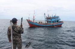 KKP Tertibkan 7 Kapal yang Melanggar Daerah Penangkapan Ikan di Selat Makassar<