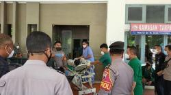 Astaga, Pria Ini Ditemukan Tergeletak di Kamar Mandi SPBU sambil Cium Sabun