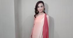 Cantiknya Lyodra Ginting Pakai Gaun Ombre Peach di HUT ke-13 Dahsyat