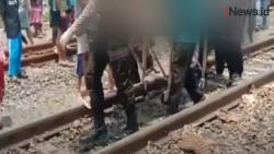 Video Kereta Hantam Minibus di Lamongan, 2 Orang Tewas
