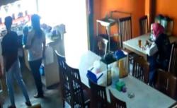 Video Viral Ibu Nekat Mencuri Uang Sambil Gendong Anak di Boyolali