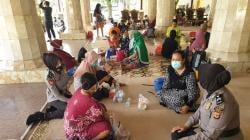 Kilang Balongan Terbakar, Seluruh Pengungsi Dipindah ke GOR Kompleks Bumi Patra<