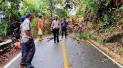  Tertimbun Longsor, Jalan Lintas Sibolga-Tarutung Putus Total