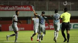 Pesta Gol atas Persita, Persib Bandung Gusur Bali United dari Puncak<