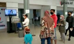 Video Situasi Antrean Tes GeNose di Stasiun Pasar Senen Jakpus