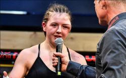 Ngeri! Demi Rebut Titel Juara, Wajah Petinju Cantik Ini Sampai Hancur