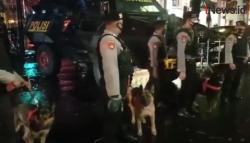 Video Polisi Kerahkan 5 Anjing Pelacak Pascapenyerangan Mabes Polri