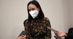 Miss Indonesia NTT Nadia Riwu Menangis Ibunda Diduga Menipu, Kakek: Cucu Kami Terpukul