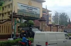 Video Pascapenyerangan Terduga Teroris Mabes Polri Dijaga Ketat