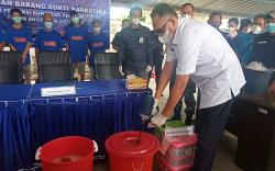 BNNP Sumsel Musnahkan Sabu Senilai Rp5,6 Miliar<