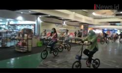 Video Berolahraga Sepeda di dalam Mal Bale Kota Tangerang