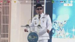 Berkostum ala Bung Karno, Ridwan Kamil Gaungkan Bela Negara dengan Belanja Produk UMKM<