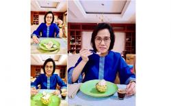 Sri Mulyani Pamer Makan Srikaya Jumbo dari Jember, Netizen: Nikmat Banget Buah Itu
