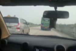 Detik-Detik Polisi Amankan Bus Pembawa 10kg Sabu