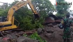 Video BNPB Kirim Bantuan Logistik untuk Bencana Banjir Bandang Flores Timur