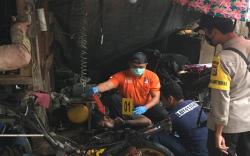Penemuan Mayat dengan Tangan Memegang Kabel Listrik Gegerkan Warga Bima<