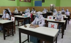 Cerita Bahagia Siswa di Jateng Akhirnya Bisa Kembali Sekolah setelah Setahun Daring