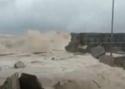 Video Badai Seroja Hantam NTT, Sejumlah Fasilitas Umum Rusak