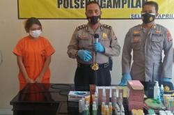 Beli Produk Kecantikan dengan Bukti Transfer Palsu, Gadis Cantik Ditangkap Polisi