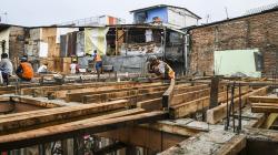 Hadapi Banjir, Pemprov DKI Jakarta Bangun Puluhan Rumah Panggung