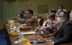 RDPU Komisi VII DPR, Ridwan Kamil Aspirasikan RUU Energi Baru Terbarukan