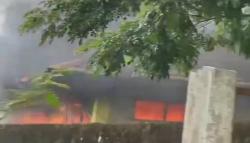 Masjid di Cianjur Terbakar Hebat, Netizen: Seumur Hidup Baru Denger Masjid Kebakaran<