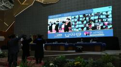 UMS Gelar Wisuda Luring dan Daring, Peserta Jalani Swab Antigen 