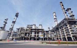 Pascaledakan dan Kebakaran, Kilang Pertamina Balongan Kembali Beroperasi<