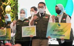 Gubernur Ridwan Kamil Hadiri Jabar Bergerak Award 2021 <