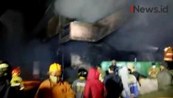 Video Kebakaran Pasar Inpres Jaksel