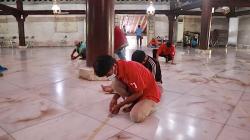 Sambut Bulan Ramadhan, Qhomemart Bersama Karcher Gelar Kegiatan Safari Masjid<