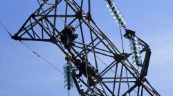 Pemulihan Jaringan Listrik Pulau Timor NTT yang Rusak Diterjang Siklon Seroja