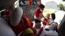 Solidaritas Warga Solo, Donasi Mainan untuk Anak-Anak NTT