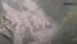 Detik-Detik Banjir Lahar Dingin Menerjang Wilayah Gunung Merapi