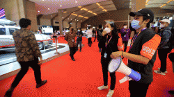 Satgas Covid-19 Patroli di Area Pameran IIMS Hybrid 2021