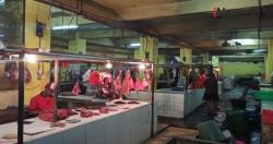 Video Pasar Kemayoran Sepi di Pekan Pertama Ramadan